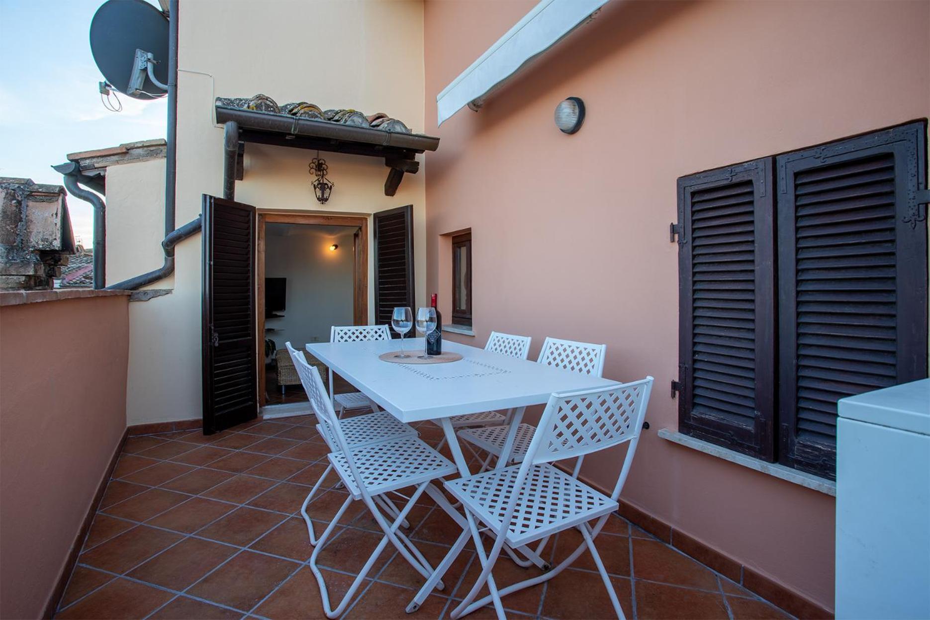 Panoramic - A Due Passi Dal Centro - Italywego Apartment